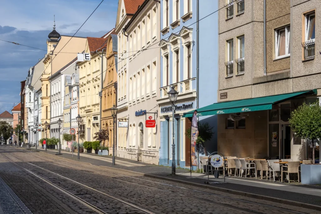Altmarkt mit Sandower Straße im Zentrum von Cottbus