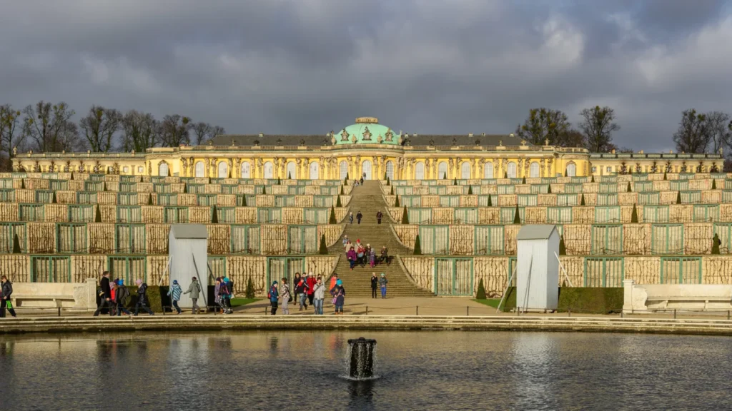 Schloss Sanssouci in Potsdam, Wahrzeichen der Landeshauptstadt Brandenburgs